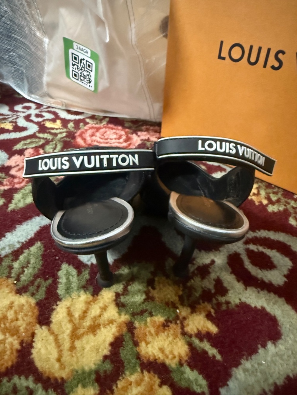 Louis Vuitton Archlight Black and Silver Sequin Pointed Slingback Heels - Picture 2 of 6